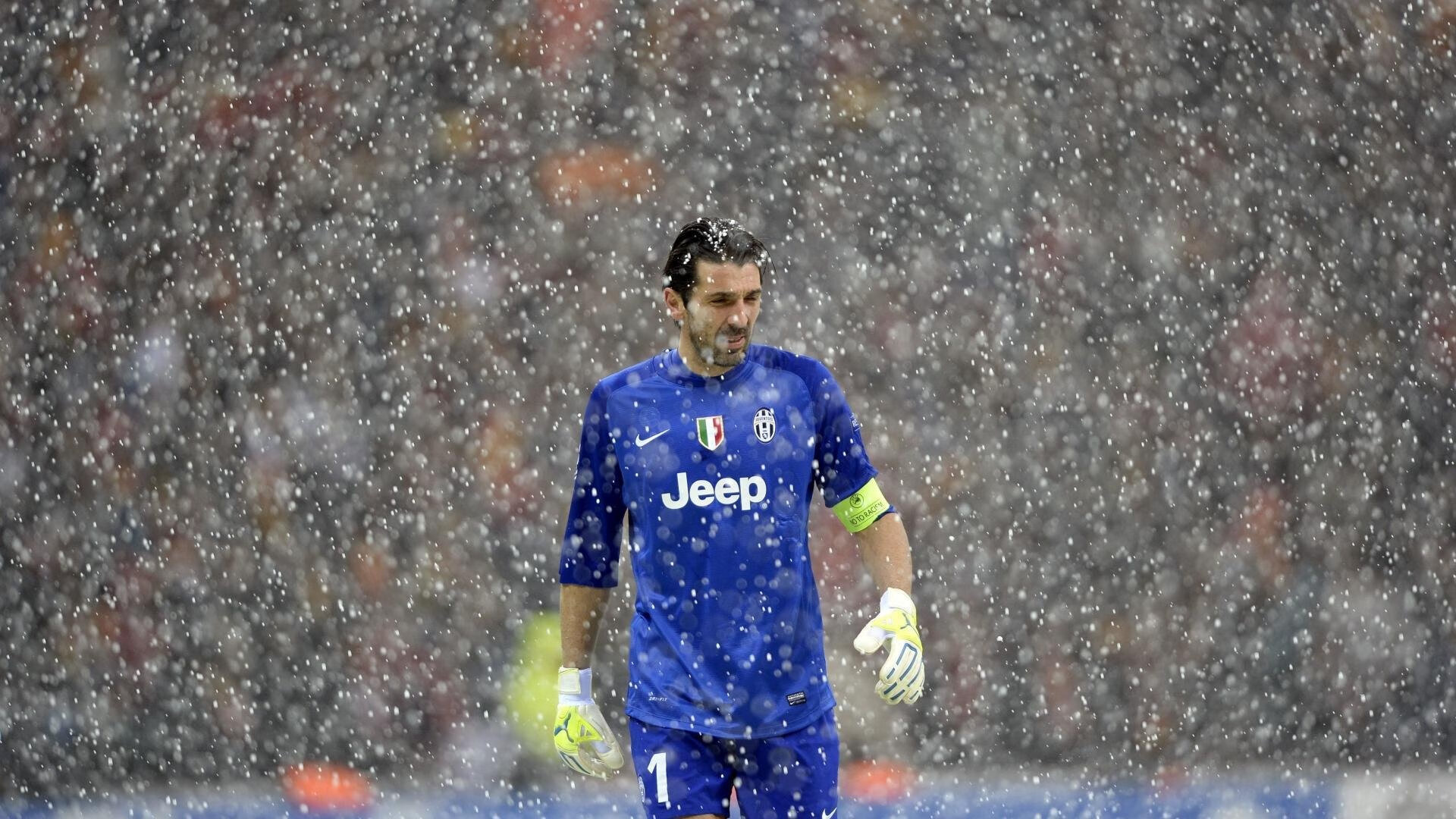 科维托娃连续三场比赛得分超过夺冠，TES不断突破！赛场气氛高涨